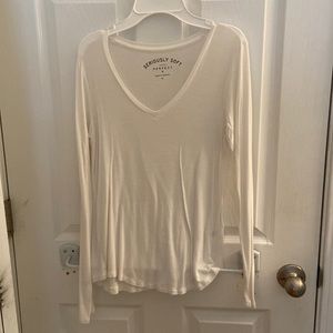 White Aeropostale long sleeve top size xs